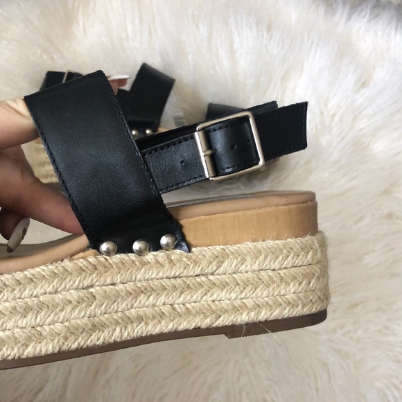 Steve Madden Fifer Platform Sandals - Picture 4 of 7